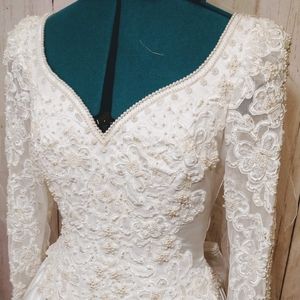 Vintage Morilee Gorgeous White Wedding Gown With V